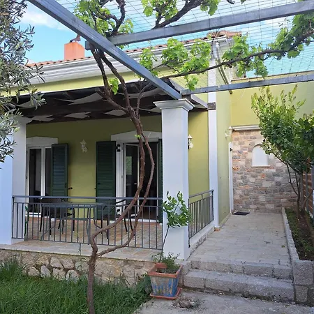 Green Oasis Country house Vasiliki (Lefkada)